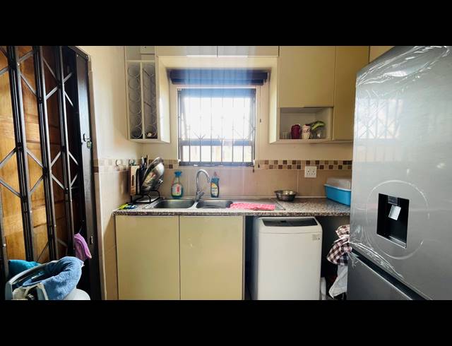 3 BEDROOM TOWNHOUSE FOR SALE IN MONTANA